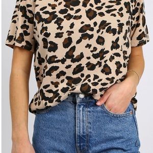 Brunette the label leopard tee, size s/m